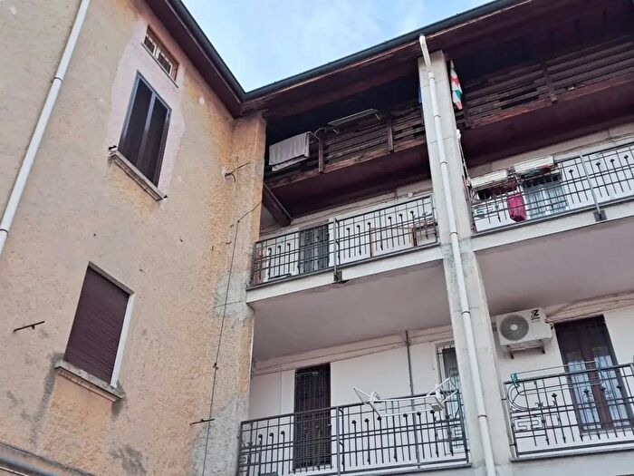 Appartamento bilocale in vendita in Via Abate dAdda, Arcore