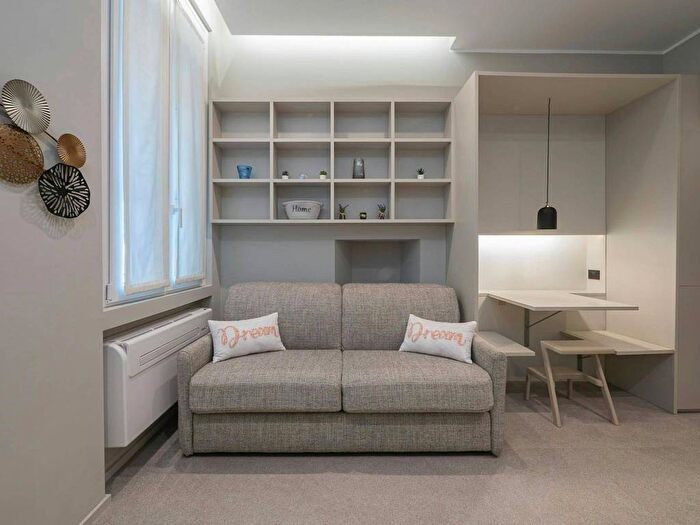 Appartamento monolocale in affitto in Via Cesare da Sesto, Corso Genova, Milano