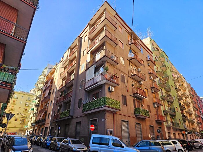 Appartamento trilocale in vendita in Via Quinto Ennio, Taranto