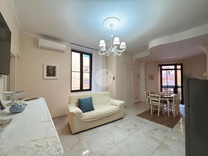 Appartamento trilocale in vendita in Via Nocera, Castellammare Di Stabia