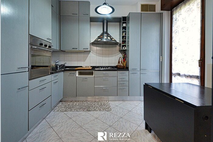 Casa trilocale in vendita in Via Milly Milano MI Italia MI, Milano