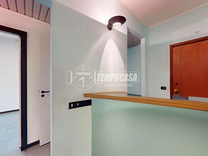 Appartamento trilocale in vendita in Via Teodorico, Milano