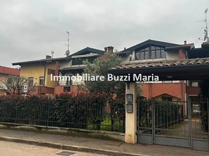 Appartamento trilocale in vendita in Via Cavalieri di Vittorio Veneto, Dairago