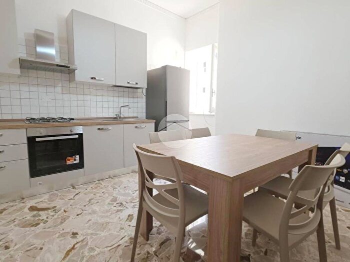 Appartamento quadrilocale in affitto in Via Luigi Manfredi, Oreto Perez, Palermo