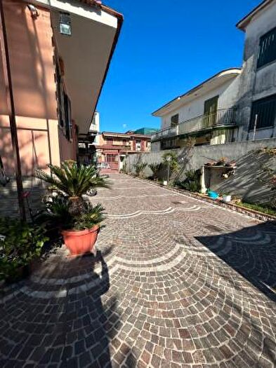 Casa con 6 locali in vendita in Via San Marco Traversa, Afragola