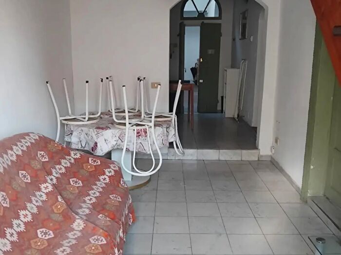 Appartamento con 6 locali in affitto in Pisa