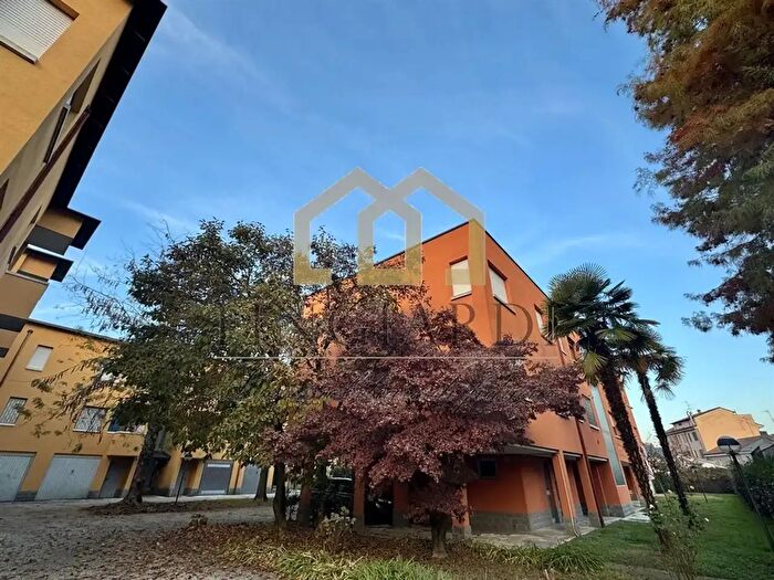 Appartamento quadrilocale in affitto in Via Bay, Lodi