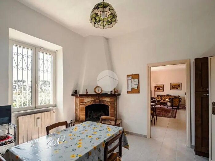 Casa quadrilocale in vendita in Via di Vigna Zega, Roma