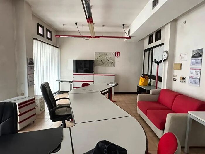 Casa bilocale in vendita in Via Cocastelli, Mantova
