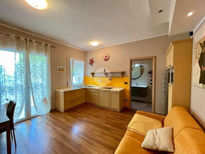 Appartamento bilocale in vendita in Via Guglielmo Marconi, Garda