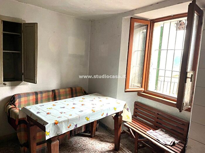 Casa con 5 locali in vendita in Maddalena, Cusio