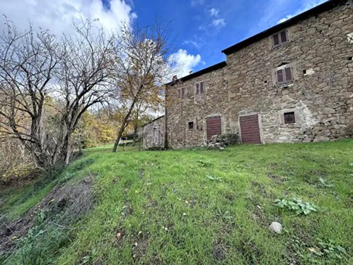 Appartamento quadrilocale in vendita in Località Volterrano, Citta' Di Castello