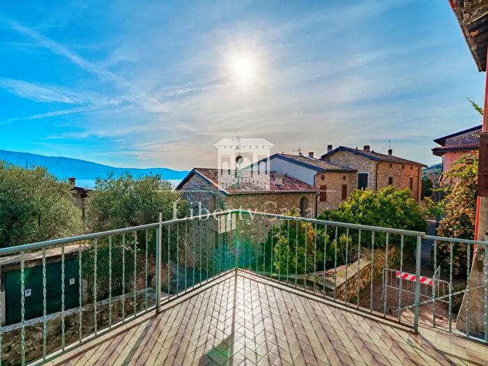 Casa con 6 locali in vendita in Via del Sole, Gargnano