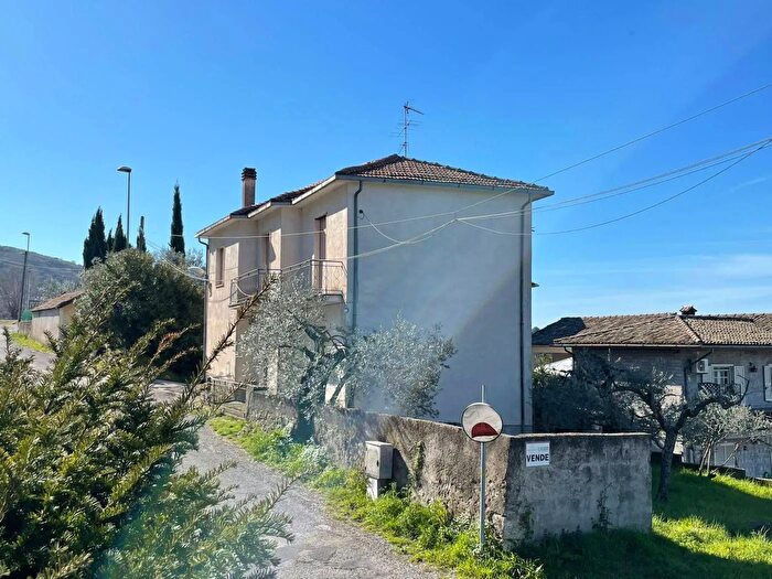 Casa con 5 locali in vendita in Via Collecarino Arpino Frosinone, Arpino