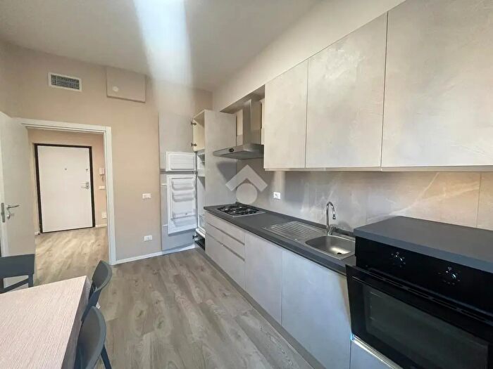 Appartamento quadrilocale in vendita in Via Gino Bozzini, Verona