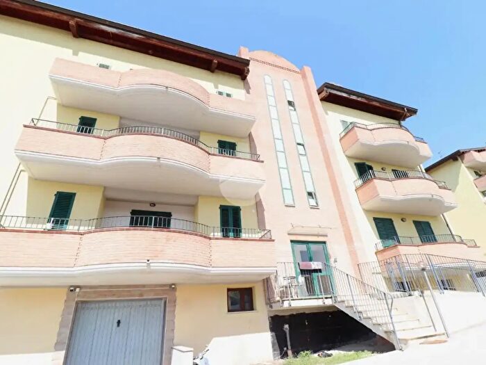 Appartamento quadrilocale in vendita in Via Umberto Terracini, Mosciano SantAngelo