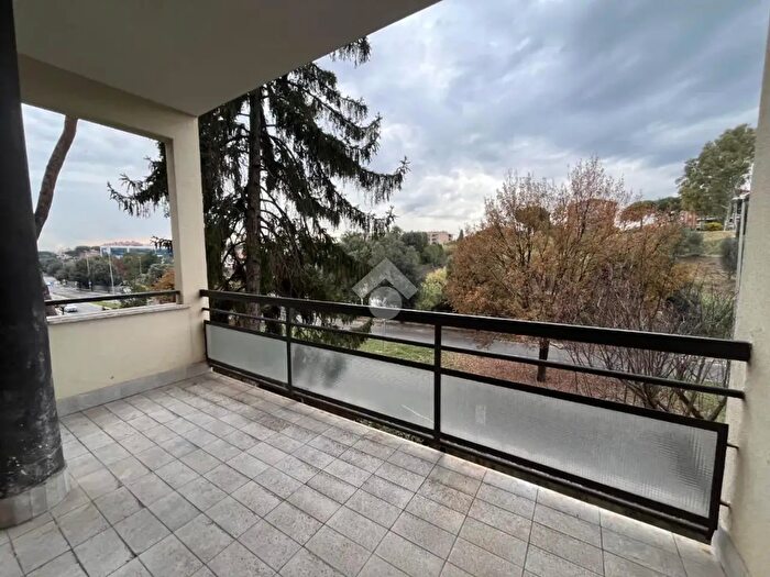 Appartamento quadrilocale in affitto in Via Mariano dAmelio, Roma