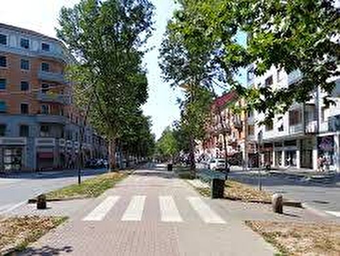 Appartamento trilocale in affitto in Corso Lodi, Lodi Brenta, Milano