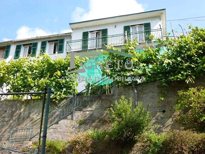 Casa con 9 locali in vendita in Località Arboccò, Rapallo
