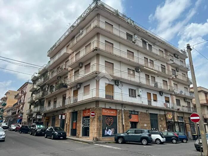 Appartamento quadrilocale in affitto in Via Vincenzo Gioberti, Giarre