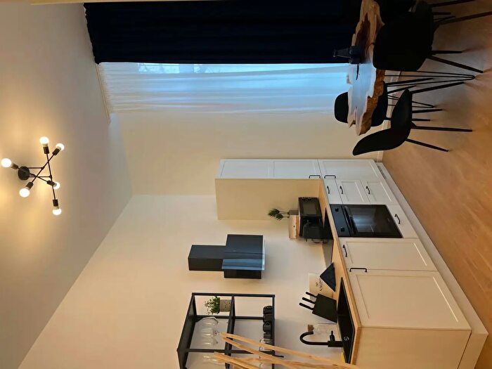Appartamento monolocale in affitto in Via Muzio Attendolo Detto Sforza, Milano