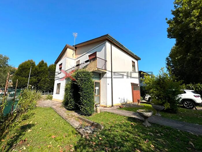 Casa con 5 locali in vendita in Via G Matteotti N Bis Cavarzere Ve, Cavarzere