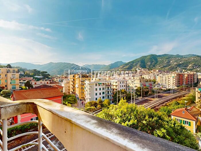 Appartamento trilocale in vendita in Rapallo