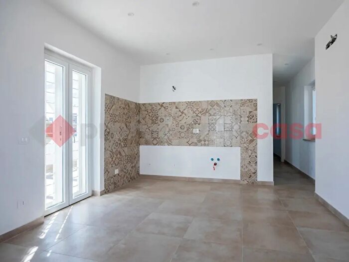 Appartamento trilocale in vendita in Lungomare degli Ardeatini, Ardea