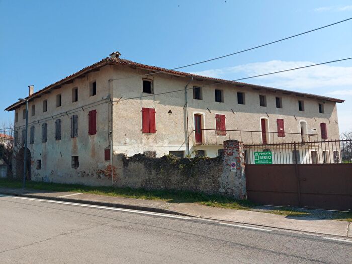 Casa con 6 locali in vendita in Via Pozzecco, Bertiolo