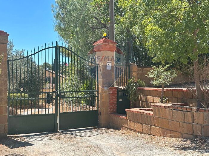 Casa con 7 locali in vendita in Contrada Niscima Snc, Caltanissetta