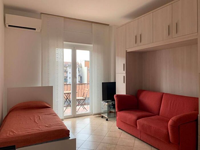 Appartamento bilocale in affitto in Via Giulio Romano, Porta Romana Medaglie d'Oro, Milano