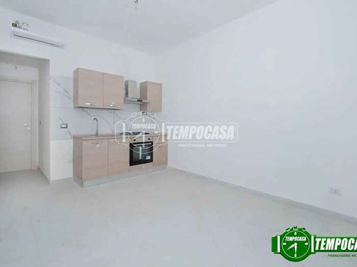 Appartamento bilocale in vendita in Via Privata Rinaldo Cavalli, Locate Di Triulzi