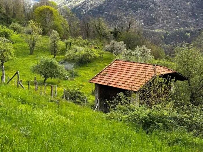 Casa bilocale in vendita in Sella di Parone Varallo Cellio con Breia Vercelli Piemonte Italia, Varallo