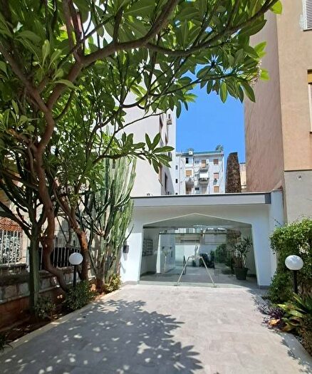 Appartamento trilocale in affitto in Via Valdinoto, Notarbartolo Sciuti, Palermo