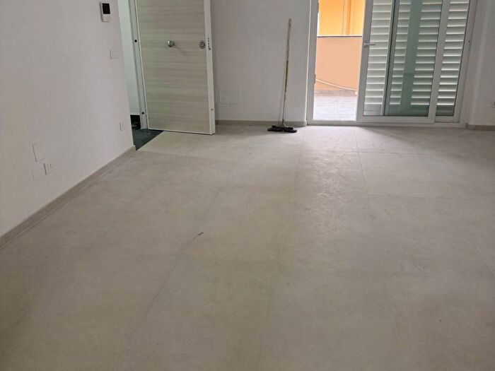 Appartamento con 5 locali in affitto in Viale Guglielmo Marconi, Lusciano