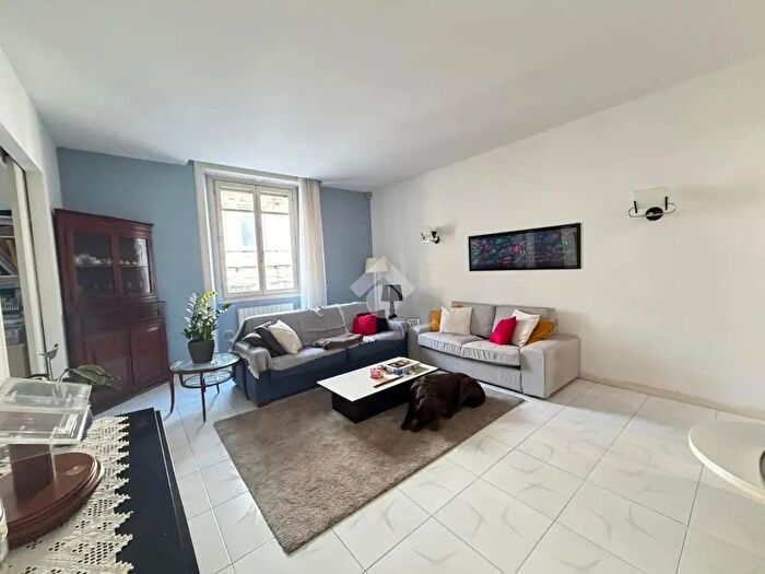 Appartamento trilocale in vendita in Via Bergamo, Milano