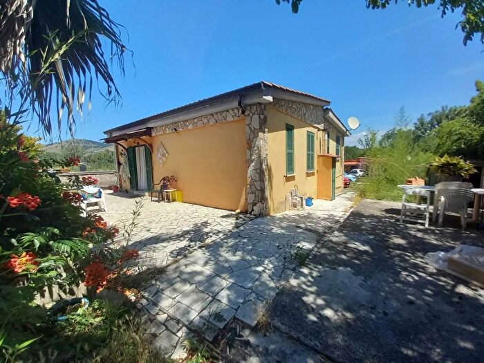 Casa con 5 locali in vendita in Strada Arci, Tivoli