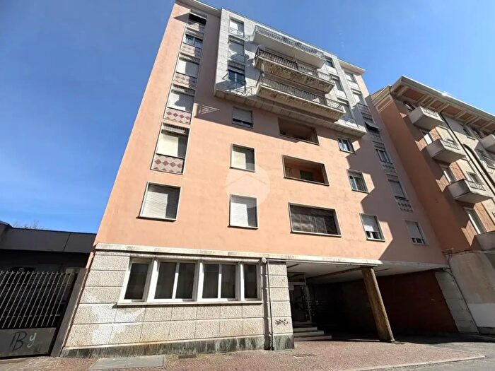 Appartamento quadrilocale in vendita in Via Trento, Biella