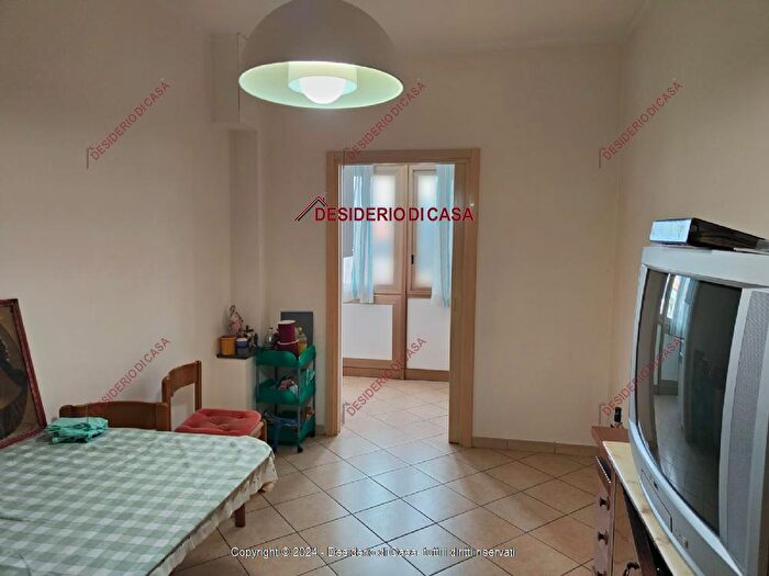 Appartamento trilocale in vendita in Via Rossa Guido Palermo Pa Italia, Palermo