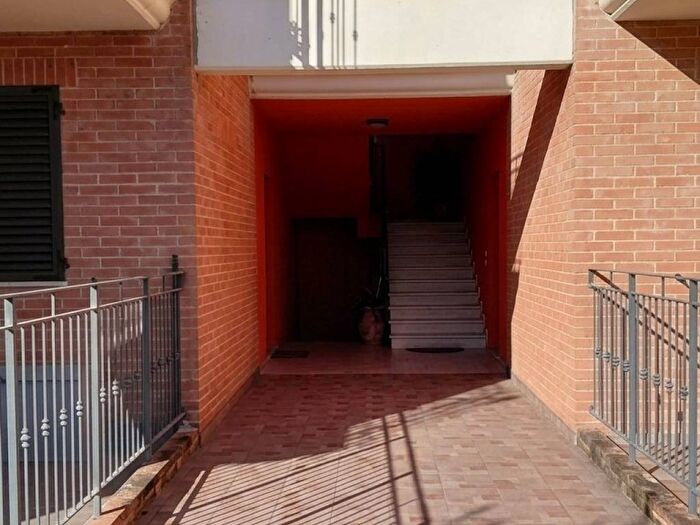 Appartamento trilocale in vendita in Loreto