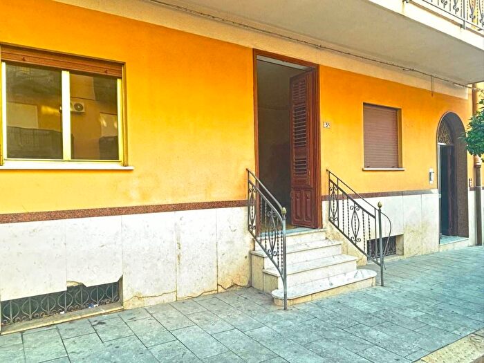 Appartamento bilocale in affitto in Via Loreto, Centro, Altavilla Milicia