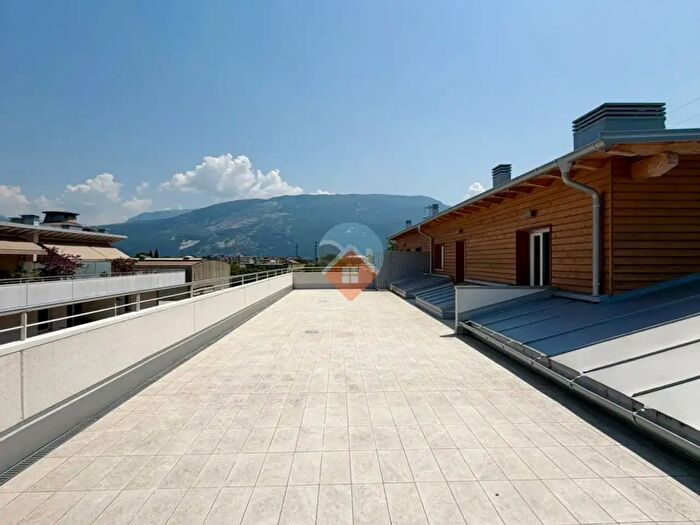 Appartamento trilocale in vendita in Via del Garda, Mori