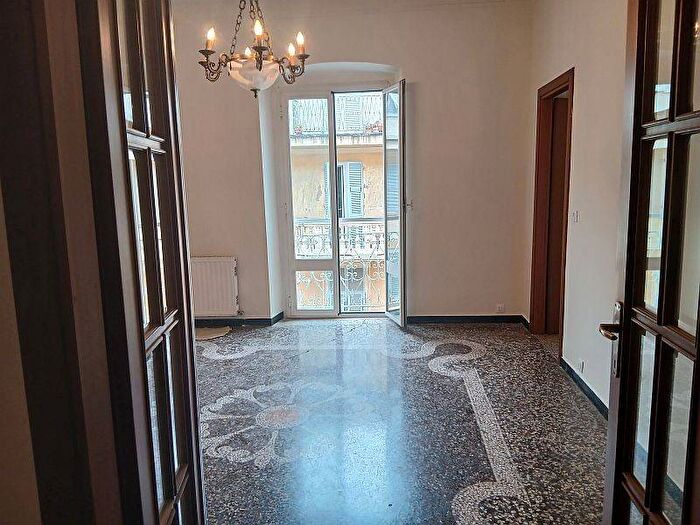 Appartamento trilocale in affitto in Via Pietro Cristofoli, Sampierdarena, Genova