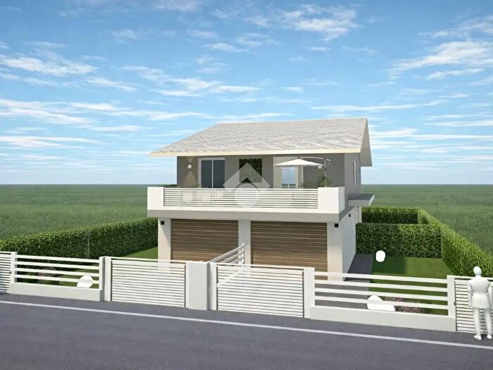 Appartamento quadrilocale in vendita in Via Margherita Lussana, Asola