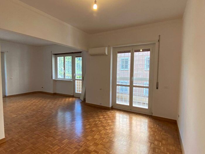 Appartamento quadrilocale in affitto in Via Leonardo Pisano, Euclide, Roma