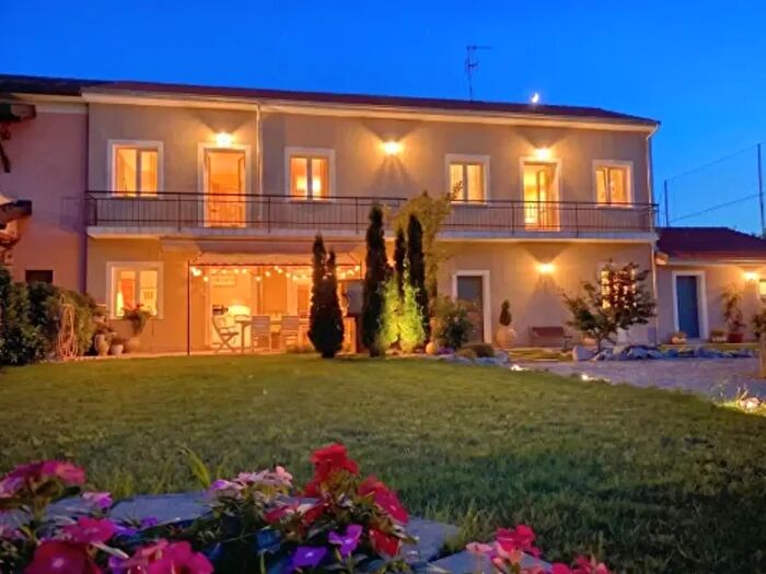 Casa quadrilocale in vendita in Via Zara Fagnano, Fagnano Olona