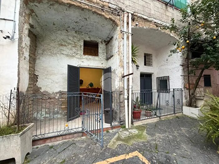 Appartamento monolocale in vendita in Vico Andirivieni, Caivano