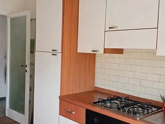 Appartamento trilocale in affitto in Via Romagna, Terni