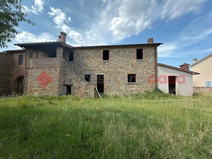 Casa con 5 locali in vendita in Monte San Savino