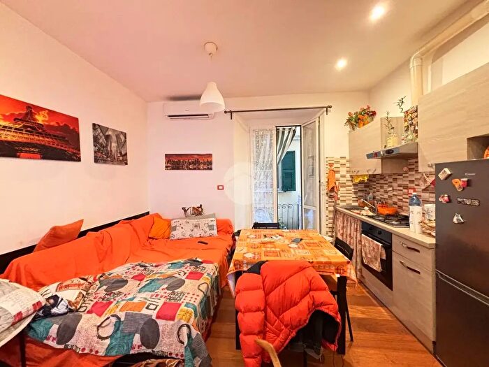 Appartamento bilocale in vendita in Via Imperiale, Genova